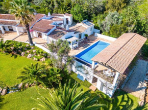 CHARMING VILLA WITH PRIVATE HEATABLE POOL